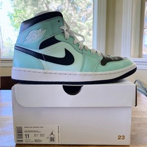Women’s Air Jordan 1 Mid Light Dew Blue and Black Teal Tint Like New